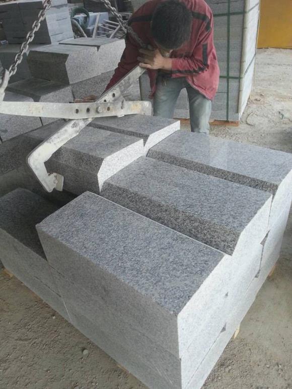 Hot a nejlevnější žulové Kerbstone