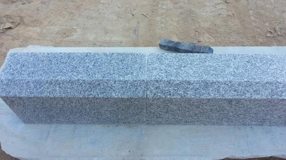 Hot a nejlevnější žulové Kerbstone